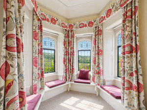 Living Room Turret- click for photo gallery